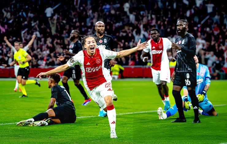 Ajax tạm dẫn đầu sau lượt đầu tiên vòng bảng Europa League