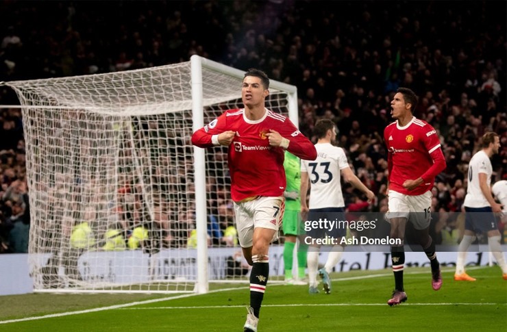 Ronaldo cho thấy phong độ thăng hoa trước Tottenham
