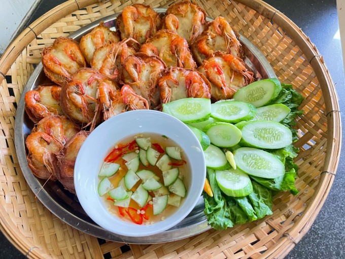 Bánh tôm chiên giòn không cần khuôn - 1