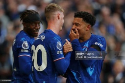 Sancho tỏa sáng rực rỡ ở Chelsea, fan MU tiếc nuối: Có đòi lại được không?