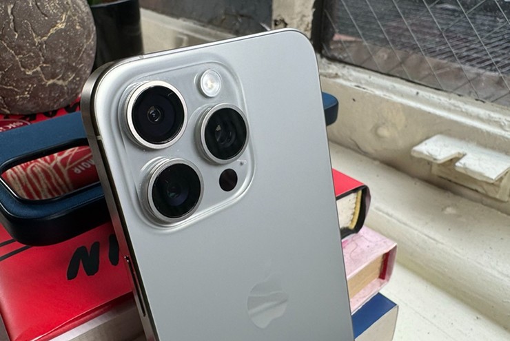 Người tiêu dùng Việt không còn hứng thú với màu titan tự nhiên của dòng iPhone 16 Pro.