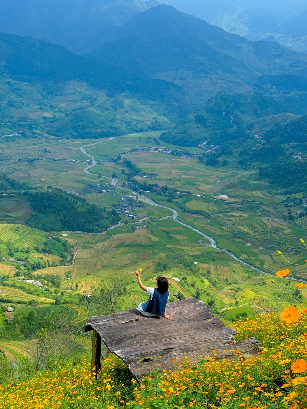 Ngắm vẻ đẹp siêu thực của Mù Cang Chải dưới chân dãy Hoàng Liên Sơn hùng vĩ