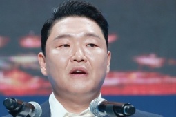 Psy 'Gangnam Style' bị bắt
