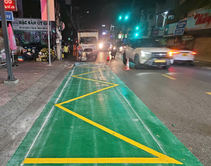 Xe buýt đón người dân đi lại miễn phí khắp TP.HCM từ hôm nay