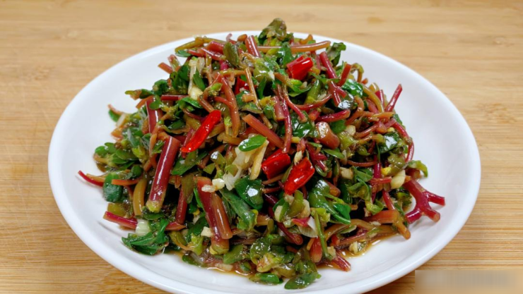 Loại rau dại hái ven đường gợi cả bầu trời tuổi thơ của thế hệ 7X, 8X, mùa hè ăn mát rượi còn bổ tim, tốt não, đẹp da - 5