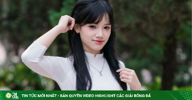 Mồ côi cha từ nhỏ, nữ sinh Điện Biên viết kỳ tích đồng thủ khoa THPT cả nước