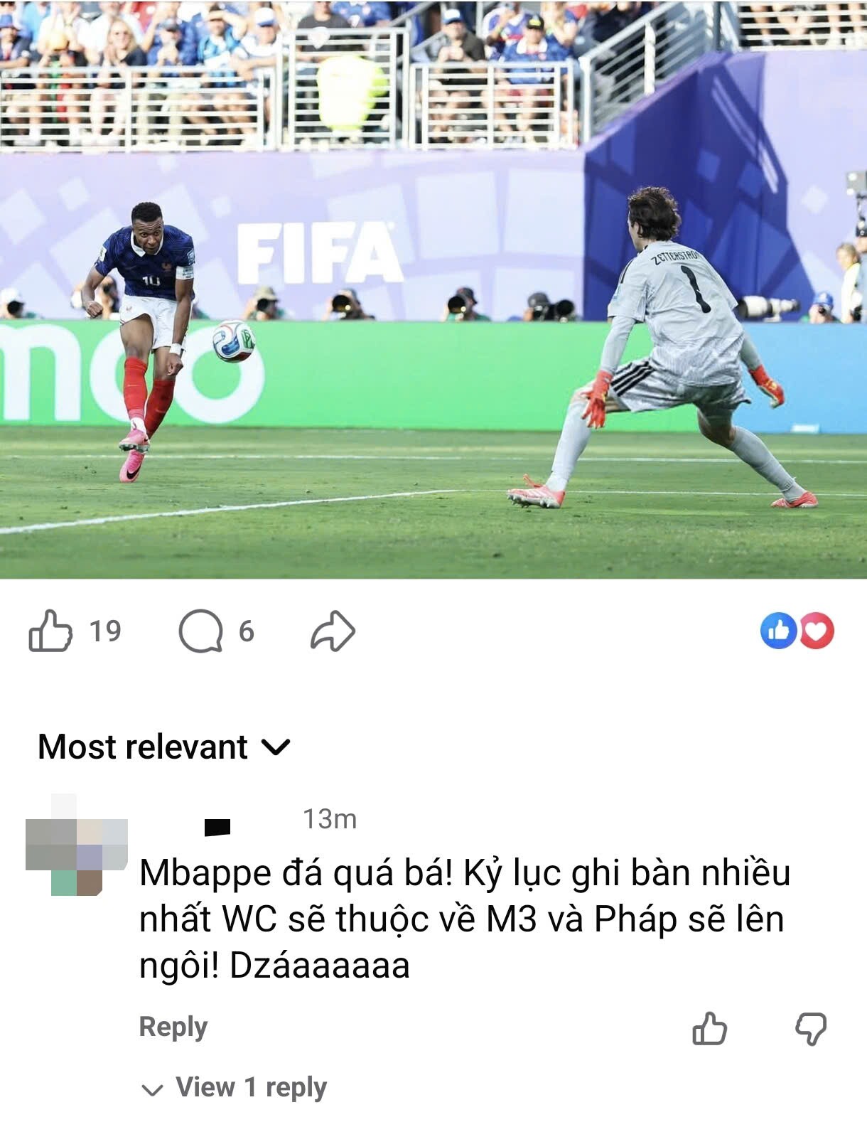 "Mbappe đá quá bá".