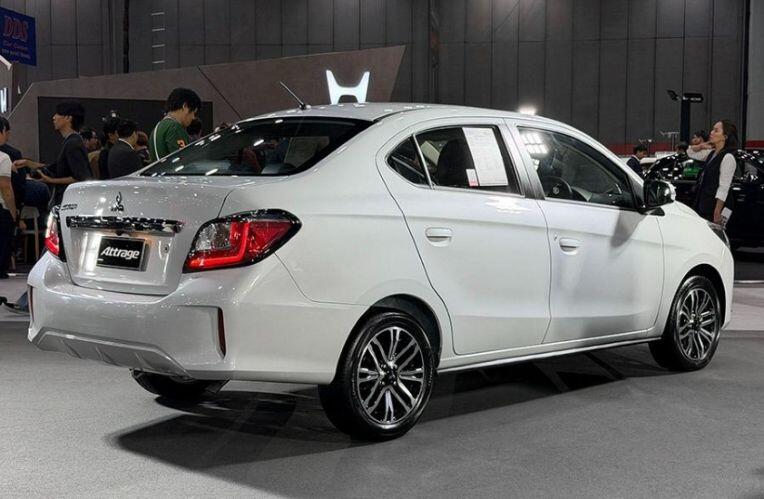 Mitsubishi Attrage có bản nâng cấp mới tại Đông Nam Á - 2