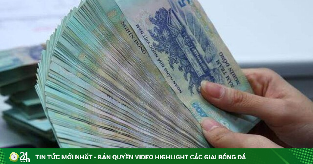 Trúng số 35 tỷ đồng, người phụ nữ lập tức tặng hàng xóm 174 triệu