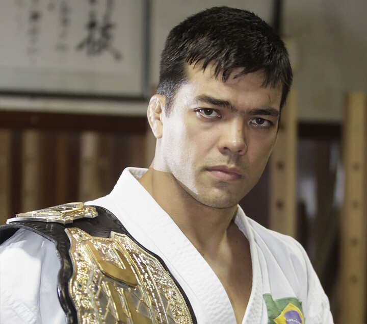 Lyoto Machida dùng Karate Shotokan khi thi đấu ở UFC
