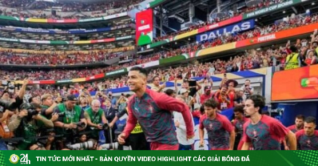 Ngày Ronaldo rời World Cup, một phần thanh xuân của chúng ta trở nên nuối tiếc