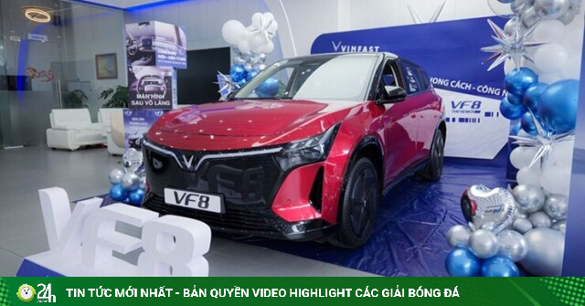 Đại lý VinFast cập nhật bảng giá xe điện mới, VF 8 ưu đãi 100 triệu đồng