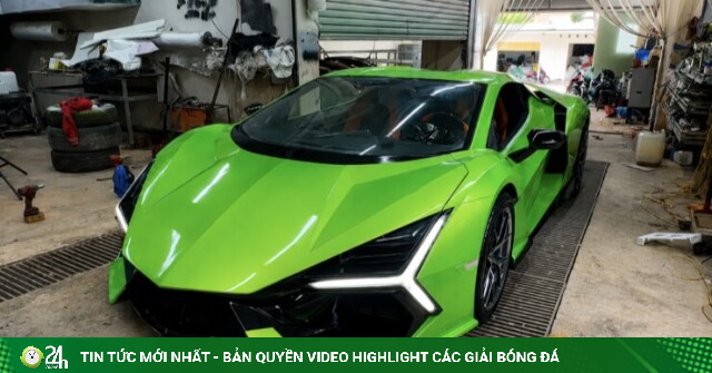 Lamborghini tự chế từ bùn và xe Nissan cũ của nhóm YouTuber Việt lên báo ngoại