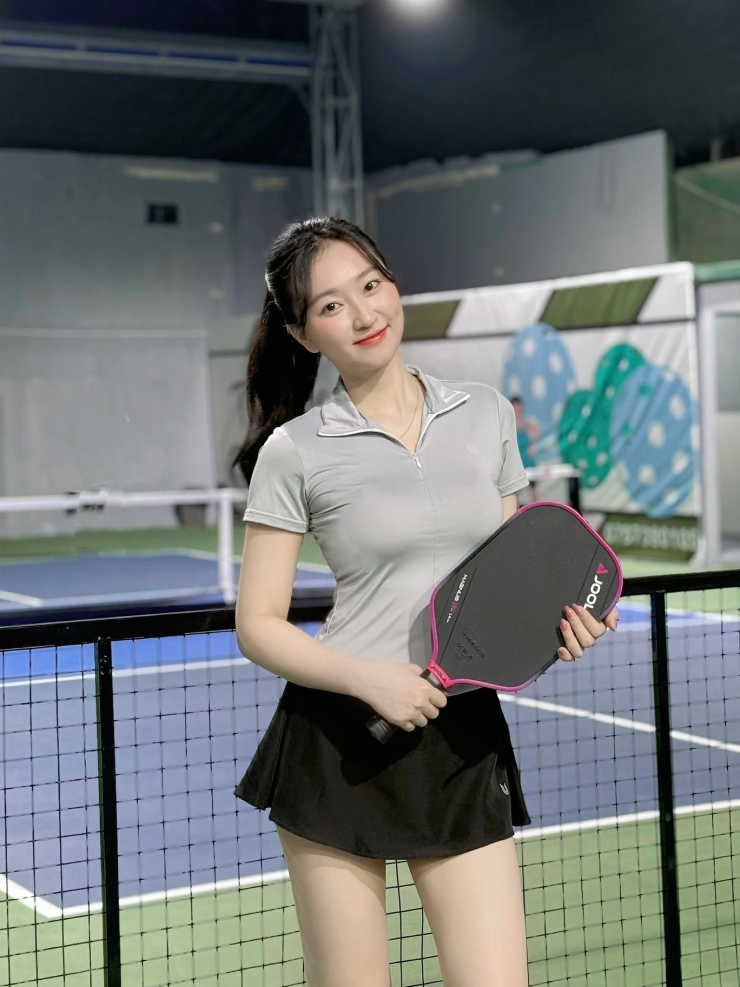 Á khôi xinh đẹp đam mê môn thể thao lạ, tiếp sức Na Uy gây sốc ĐT Anh ở World Cup - 9