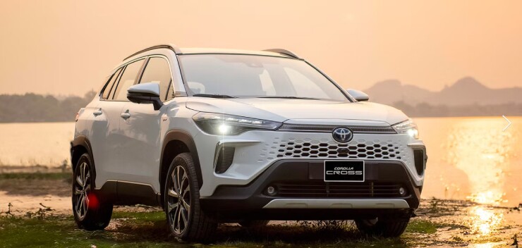 Đặt Honda CR-V e:HEV lên bàn cân cùng Toyota Corolla Cross Hybrid