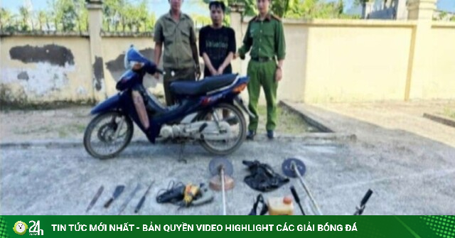 Bắt giam tên trộm khoả thân mỗi khi đi “ăn hàng” ở Cà Mau