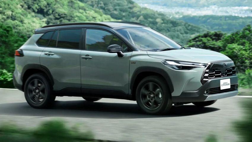 Xe được trang bị bộ mâm hợp kim 17 inch sơn màu xám mờ.