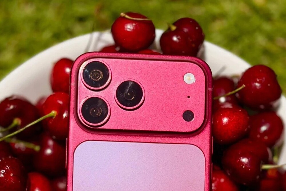 Khi iPhone gập xuất hiện, iPhone Pro Max còn đáng?