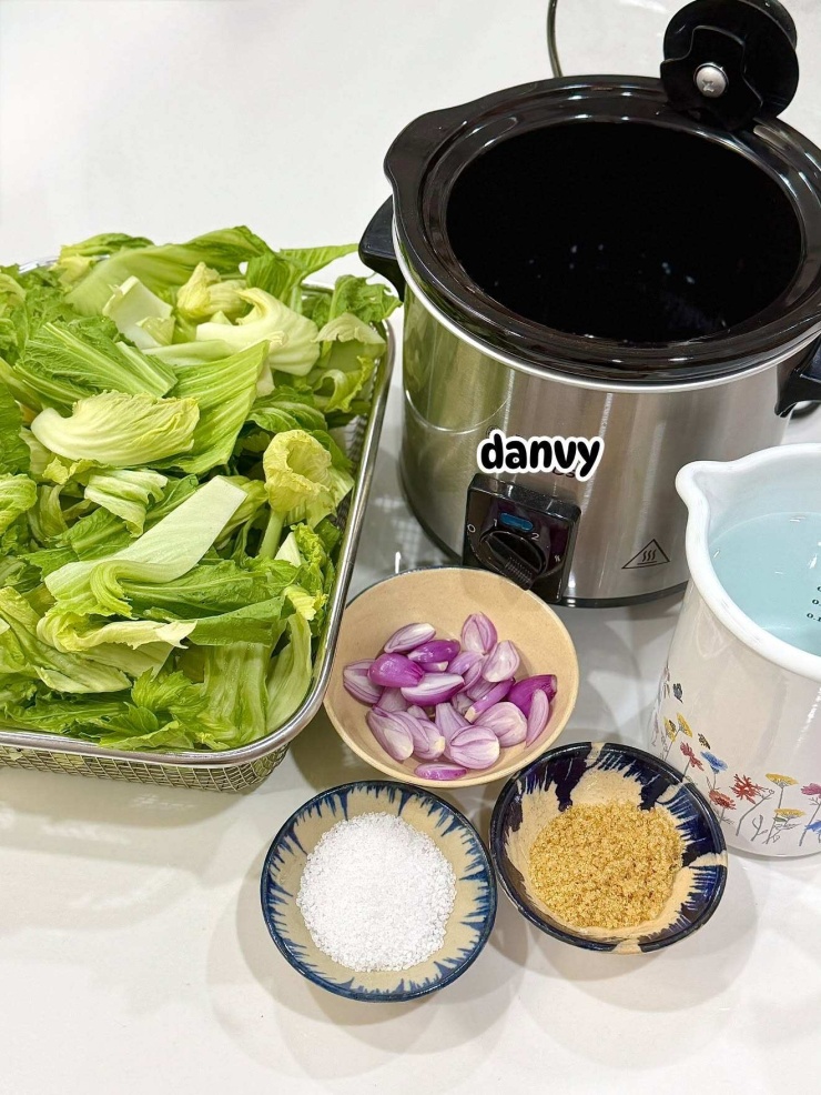 Các nguyên liệu chuẩn bị trước khi muối