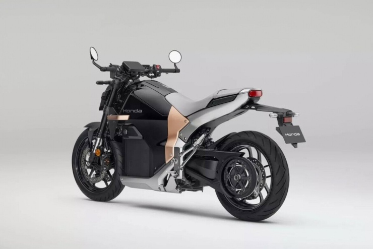 Honda WN7 lên kệ - siêu phẩm mô tô điện "đẹp lạ" có giá rẻ hơn Harley - 5