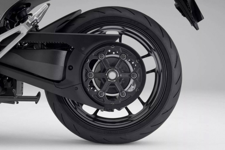 Honda WN7 lên kệ - siêu phẩm mô tô điện "đẹp lạ" có giá rẻ hơn Harley - 8