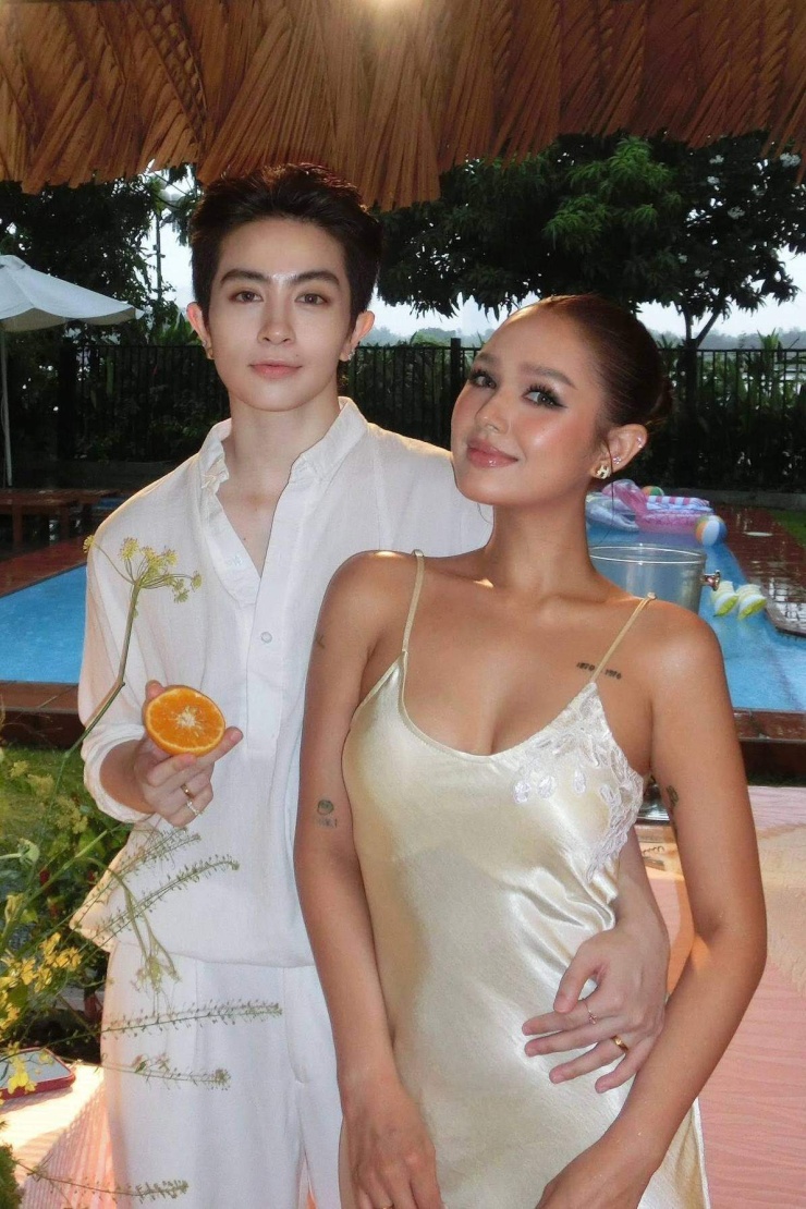 Thời trang sánh đôi giúp Gil Lê - Xoài Non được khen 'tướng phu thê' - 2