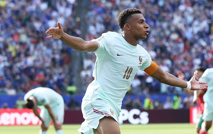 Mbappe đã ghi 20 bàn sau 20 trận đấu tại các kỳ World Cup