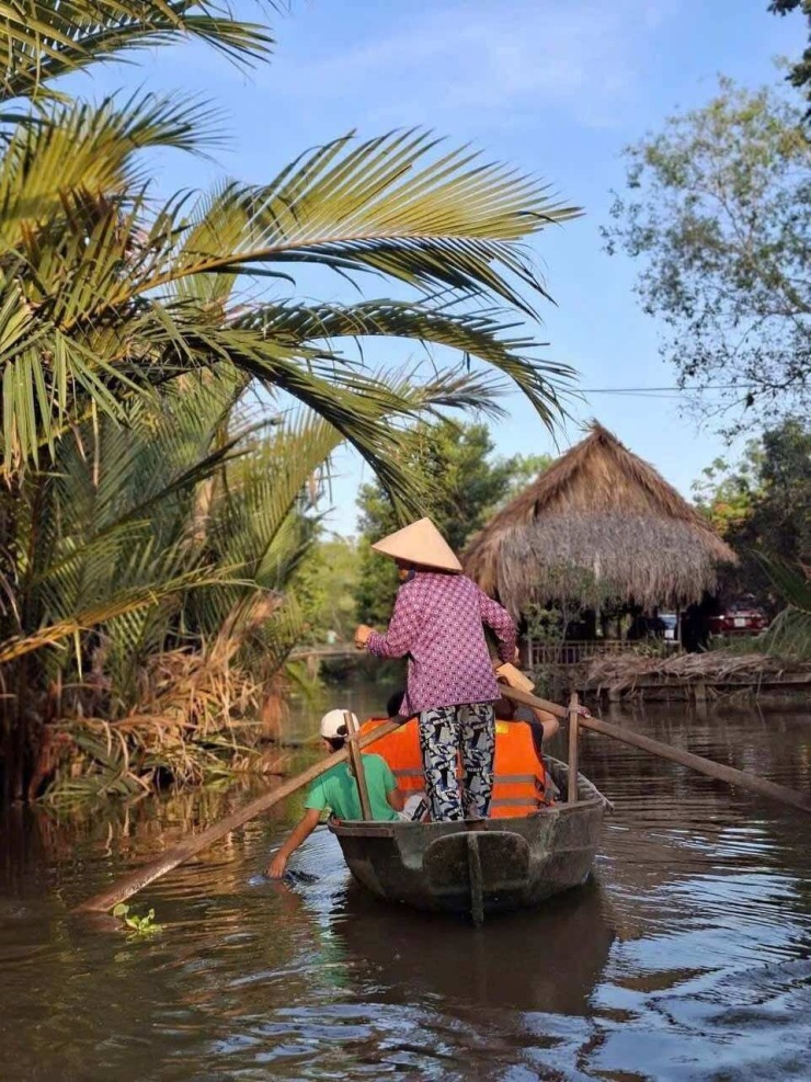 Cô gái 26 tuổi giữ gần như nguyên vẹn không gian miệt vườn.