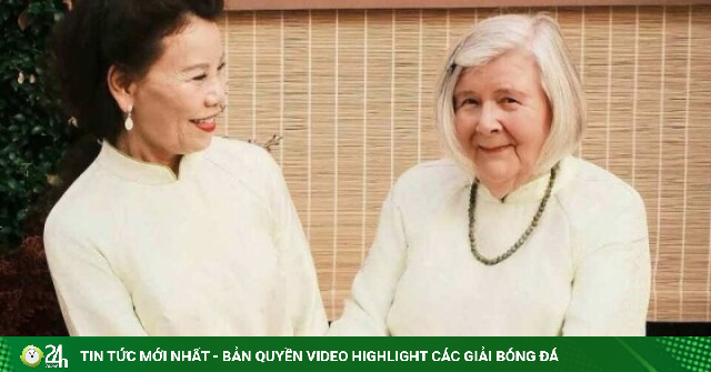 Ảnh sao 11/7: Mẹ Hồ Ngọc Hà mừng sinh nhật bà thông gia
