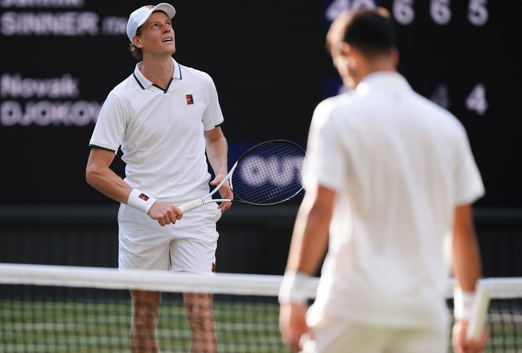 Djokovic thừa nhận Sinner quá xuất sắc ngay từ khâu giao bóng
