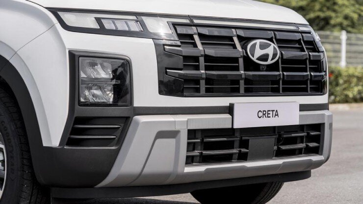 Hyundai Creta khi nhiều phiên bản được trang bị gói công nghệ hỗ trợ lái Hyundai SmartSense.
