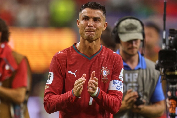 Cristiano Ronaldo khóc sau trận Bồ Đào Nha gặp Tây Ban Nha tại vòng 1/8 World Cup 2026 trên sân Dallas, Texas, Mỹ, ngày 6/7/2026 Ảnh: AP