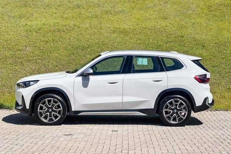 BMW X1 thế hệ mới được công bố giá bán gần 1,7 tỷ đồng - 3
