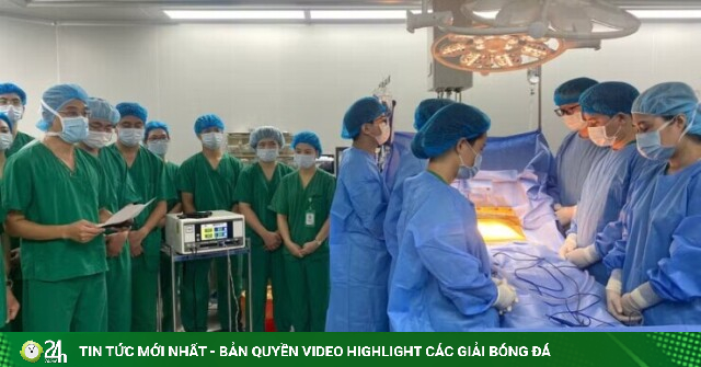 Người đàn ông 49 tuổi ở Hà Nội chết não sau tai nạn, để lại 7 món quà vô giá cho cuộc đời