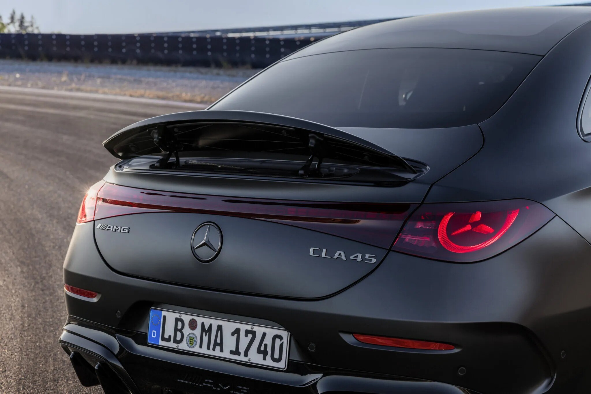 Mercedes-AMG CLA 45 EV trình làng - 4