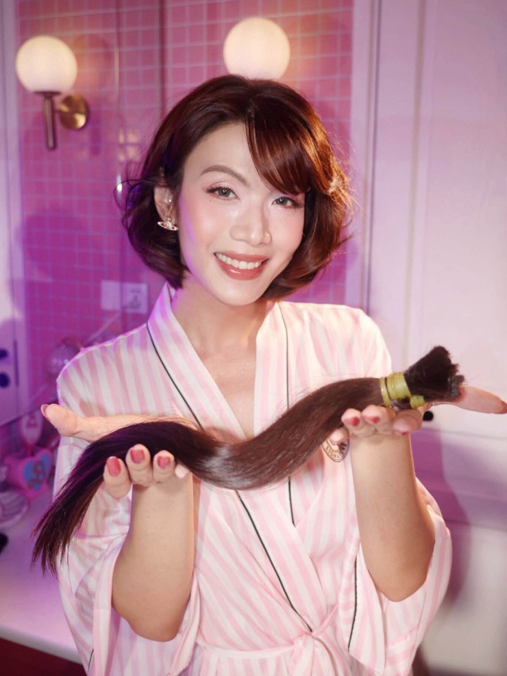 Ảnh sao 16/7: Phương Oanh sành điệu xuống phố - 2