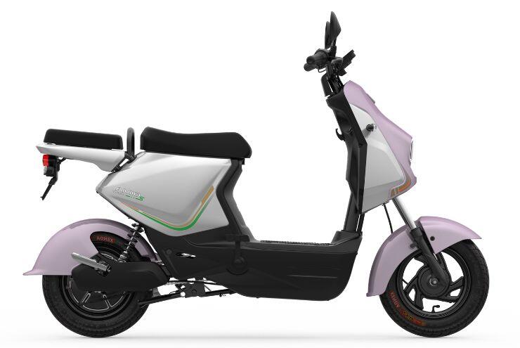 Xe máy điện VinFast Amio S2 ra mắt, giá 12 triệu đồng - 3