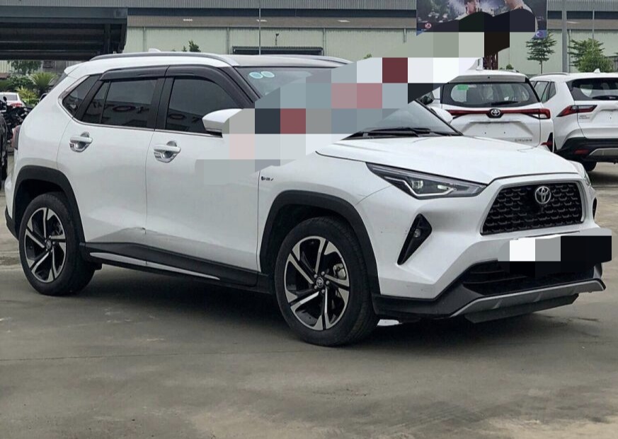 Ảnh thực tế một chiếc Toyota Yaris Cross HEV đời 2023.