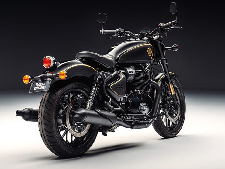 Royal Enfield ra mắt Shotgun 650 bản cực hiếm, đậm chất độ thủ công - 7