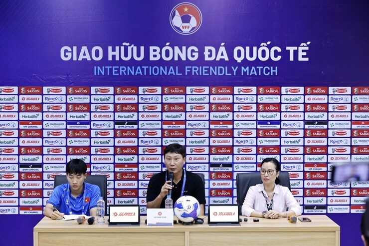 Thầy Kim nhận xét về Xuân Son - Đình Bắc - 1