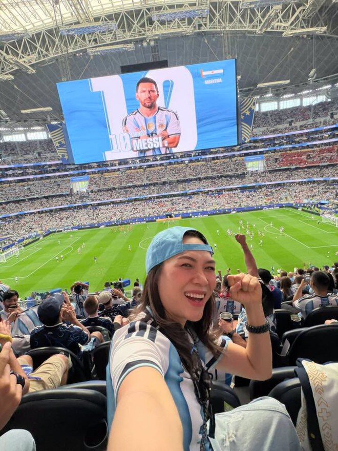 4 chữ ngắn gọn Mỹ Tâm nhắn gửi thần tượng Messi sau chung kết World Cup 2026 - 3