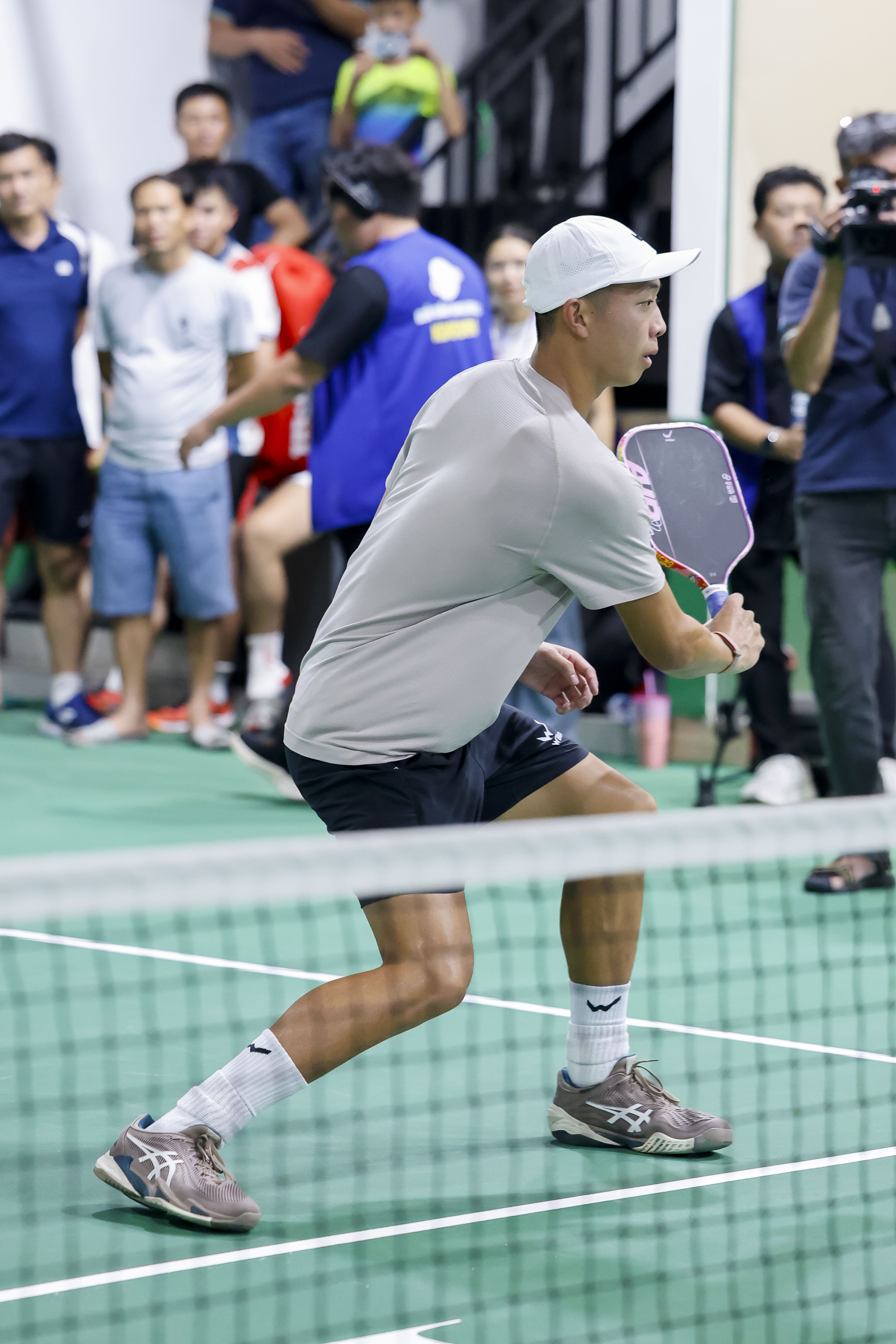 Người đẹp Trà Ngọc Hằng vén váy thi đấu, dàn hot girl khuấy đảo giải pickleball có Quang Dương - 10