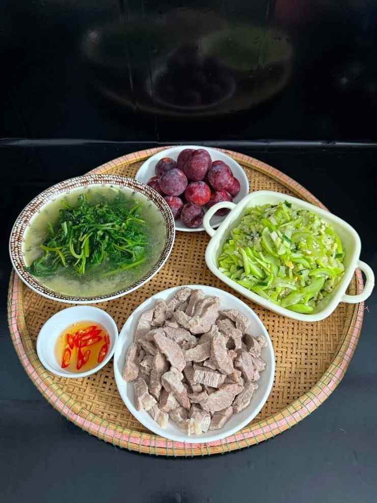 Mẹ ba con nấu vừa đủ mỗi bữa, không bao giờ để đồ ăn qua đêm - 9