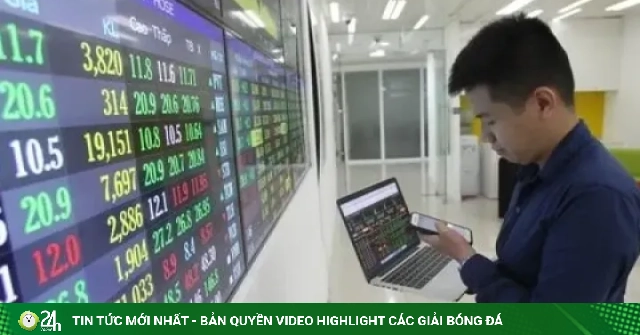 Diễn biến nóng cổ phiếu PNJ: Kỷ lục hơn 41,3 triệu đơn vị sang tay nhưng vẫn chưa thoát giá sàn