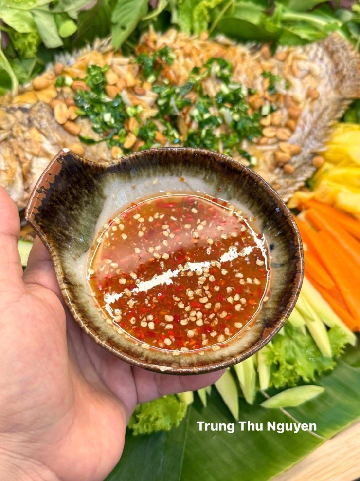 Pha nước chấm ăn kèm