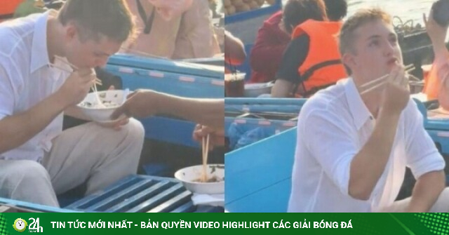 Clip chàng Tây đẹp trai lóng ngóng cầm đũa ăn bún ở chợ nổi 'gây mê' dân mạng