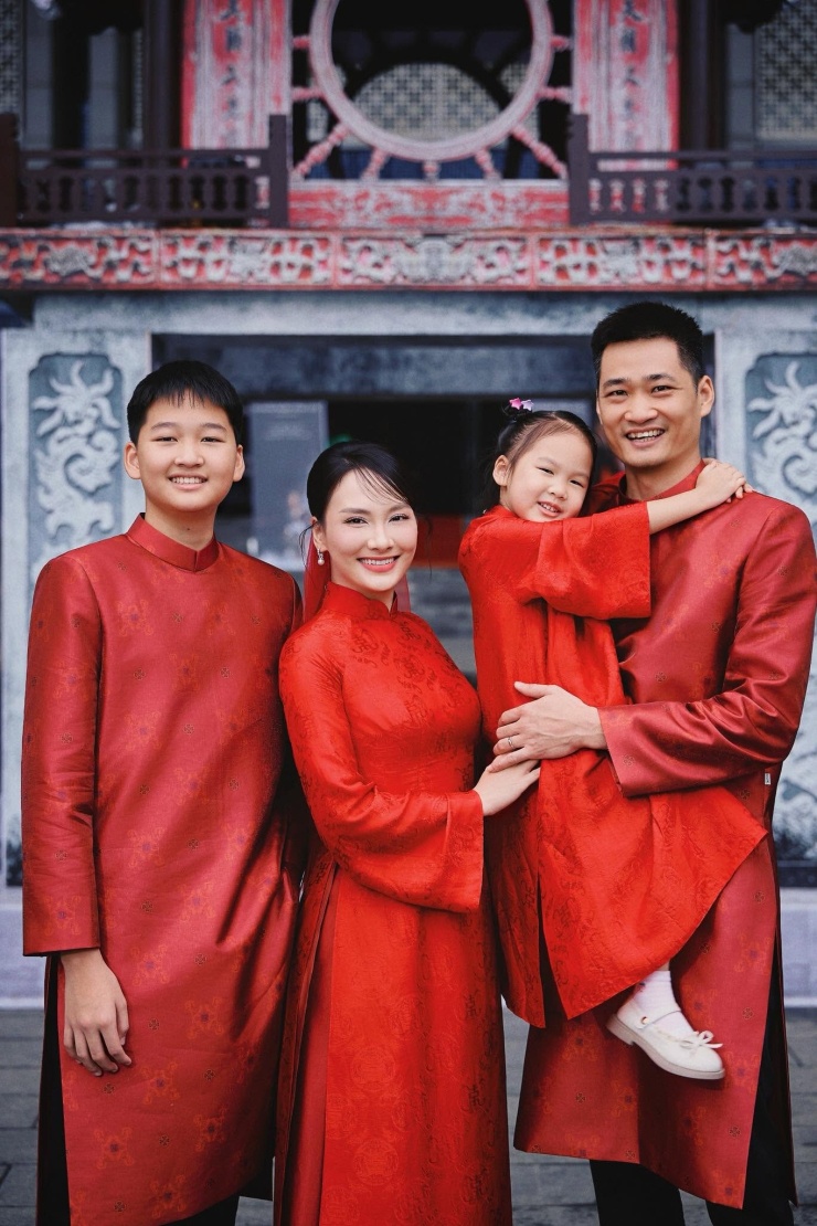 Gia đình 4 thành viên của Bảo Thanh. 