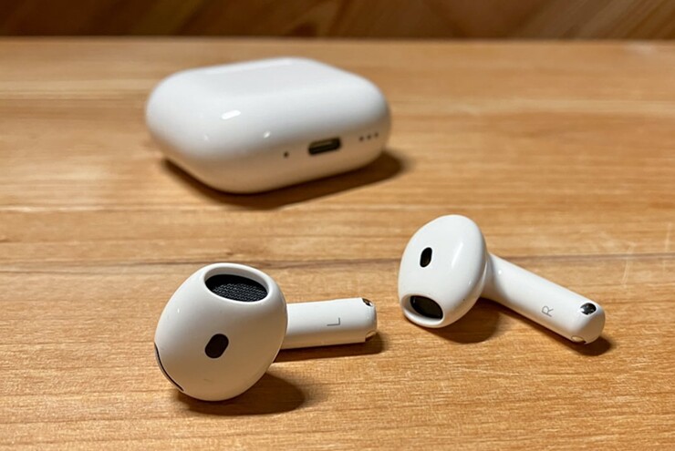AirPods 4 là một trong số ít mẫu tai nghe không dầu mút silicon vẫn còn bán trên thị trường.