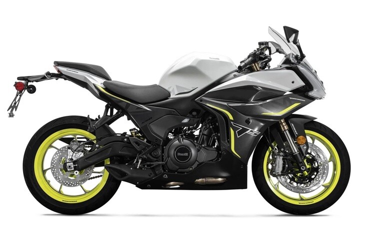 Mô tô giá mềm sở hữu phanh Brembo, phuộc Marzocchi cùng động cơ 554cc - 2