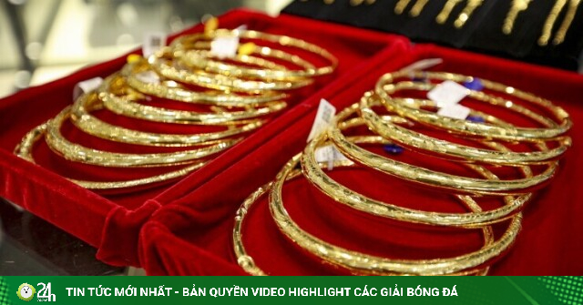 Giá vàng Việt Nam cao hơn thế giới bao nhiêu?